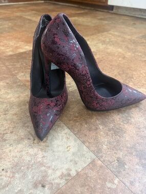 DKNY Burgundy and Black Patterned Pointed Toe Stilettos